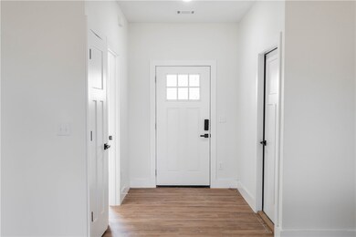 1413 E Emelyn Ln, Siloam Springs, AR 72761 - photo 4