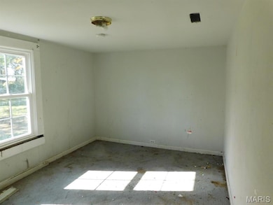 625 State Route 37, Kell, IL 62853 - photo 5