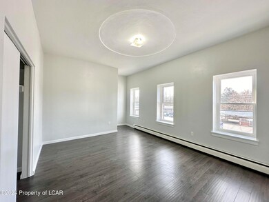 447 N Main St, Pittston, PA 18640 - photo 7