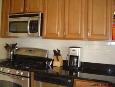 1547 Regent St, Schenectady, NY 12309 - photo 7