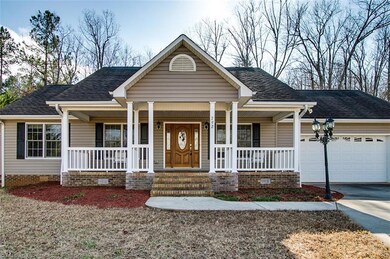 792 Raintree Ct, Randleman, NC 27317 - photo 3