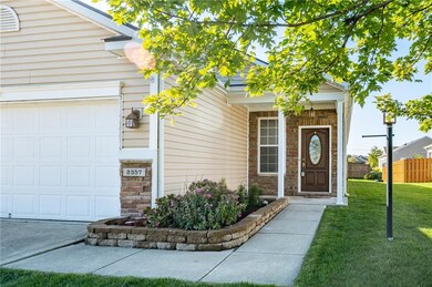 2357 Middle View Dr, Columbus, IN 47201 - photo 2