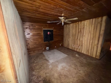 9256 Blossom Rd NE unit 15, Mechanicstown, OH 44651 - photo 6