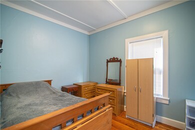 27 Centre St, West Warwick, RI 02893 - photo 6