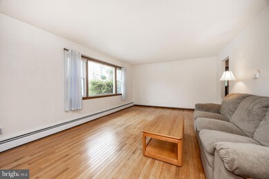 897 Old Schuylkill Rd, Pottstown, PA 19465 - photo 5