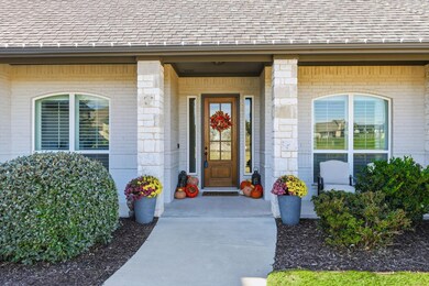 235 Columbia Ct, Springtown, TX 76082 - photo 2