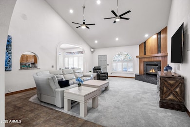 322 E Gary Cir-7
