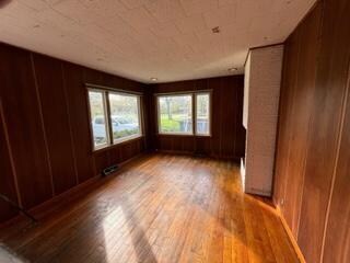 910 E 48th Place, Gary, IN 46409 - photo 4