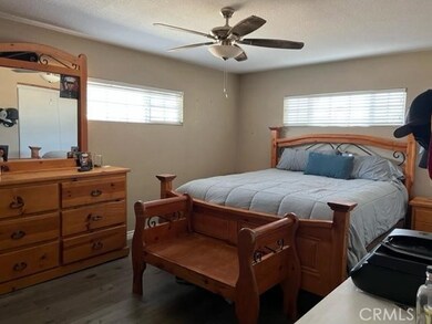 17060 Crestview Dr, Victorville, CA 92395 - photo 5