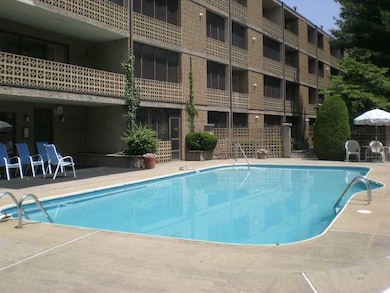 175 Hoffman Ave unit 107, Cranston, RI 02920 - photo 5