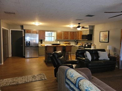 224 Broken Arrow, Comanche, TX 76442 - photo 5