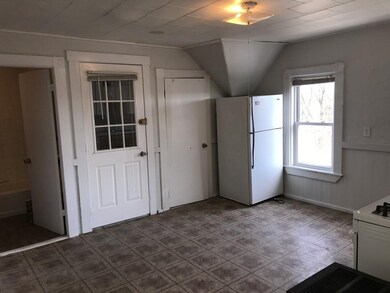 38 Tatman St unit 3, Worcester, MA 01607 - photo 3