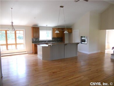 Living Room Wide open floor plan