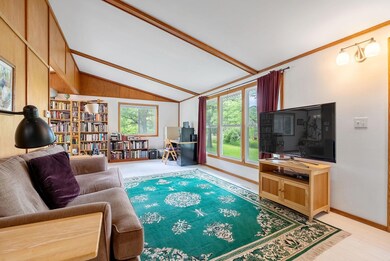 7-web-or-mls-14357 R Ave-13