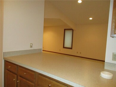 3170 Valley Forge Ave, Columbus, IN 47203 - photo 4