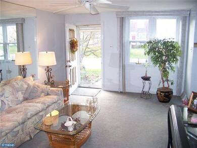 930 Maple Ave, Glenolden, PA 19036 - photo 3