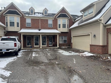 43216 Pendleton Cir unit 63, Sterling Heights, MI 48313 - photo 3