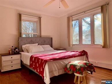 113 E Cedar Ln, Teaneck, NJ 07666 - photo 7