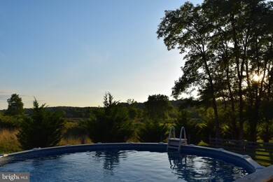 733 Bentley Dr, Inwood, WV 25428 - photo 3