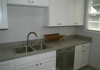 5242 Verdura Ave, Lakewood, CA 90712 - photo 7