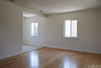 open floor plan is great for entertaining
