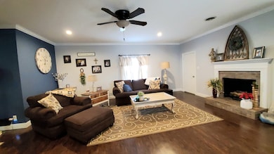 606 Henley St, Manchester, TN 37355 - photo 6