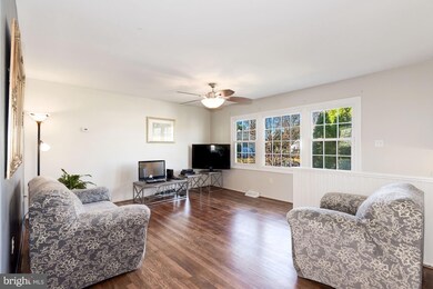 110 Runyon Ct, Manassas Park, VA 20111 - photo 2