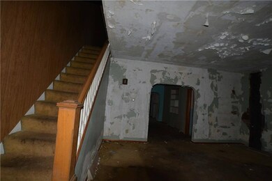 116 Custer Ave, Vandergrift, PA 15690 - photo 4