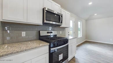 Ponderosa - White - 6