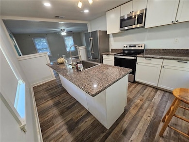 1701 Crestwood Dr, Mobile, AL 36618 - photo 3