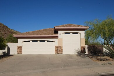 Detached garage