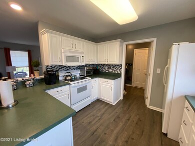 8600 Garden Gate Cir, Louisville, KY 40291 - photo 7