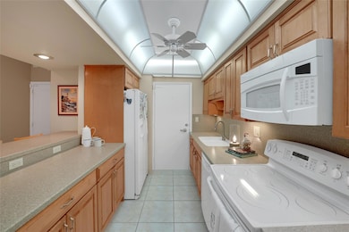 Coral Ridge Towers unit 319, Fort Lauderdale, FL 33308 - photo 7