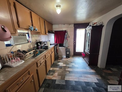 707 Jo Ann Ln, Brownsville, TX 78520 - photo 6