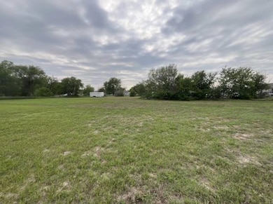 431 Linden St, Sutherland, NE 69165 - photo 5