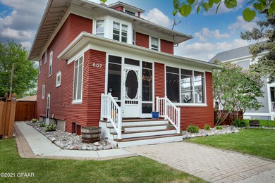 607-S-5th-St-007
