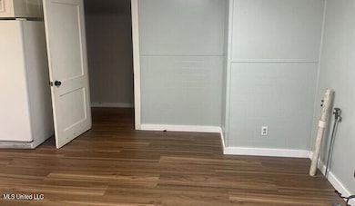 403 S Laurel St, Summit, MS 39666 - photo 5