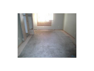 Living Room. Upper