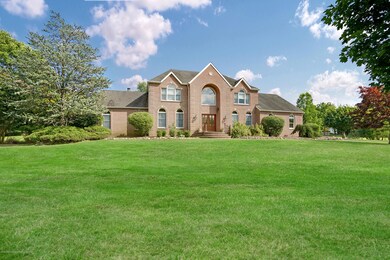 6 Buttercup Ln, Holmdel, NJ 07733 - photo 2