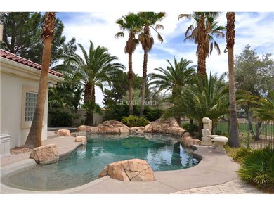 Swimming Pool/Hot Tub/Sauna.