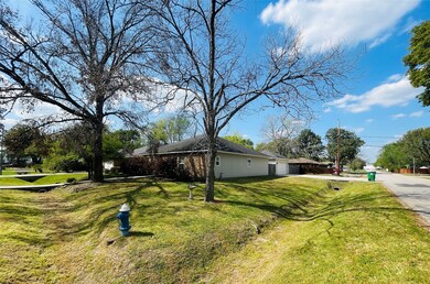 3202 Druid St, Houston, TX 77091 - photo 2
