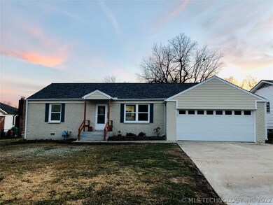 Amazing, fully remodeled bungalow!