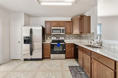 12401 Drummond Dr, Austin, TX 78754 - photo 7