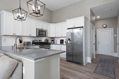 10 Congress St unit 204, Amesbury, MA 01913 - photo 5