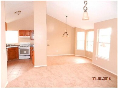 520 Katherine Dr, Horizon City, TX 79928 - photo 2