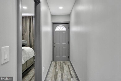 553 Wunder St, Reading, PA 19602 - photo 2