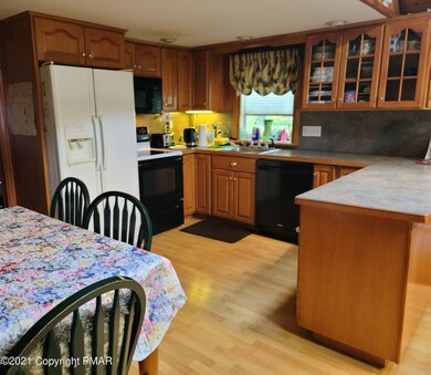 7825 Lake Shore Dr, Pocono Lake, PA 18347 - photo 4