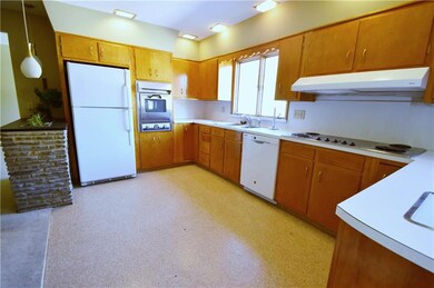 101 S Broadway unit A, Wind Gap, PA 18091 - photo 5
