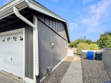 4796 Campus Ct NE, Salem, OR 97305 - photo 7