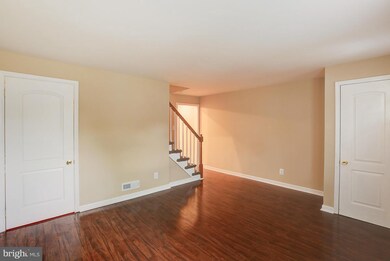 4331 Eldone Rd, Baltimore, MD 21229 - photo 4